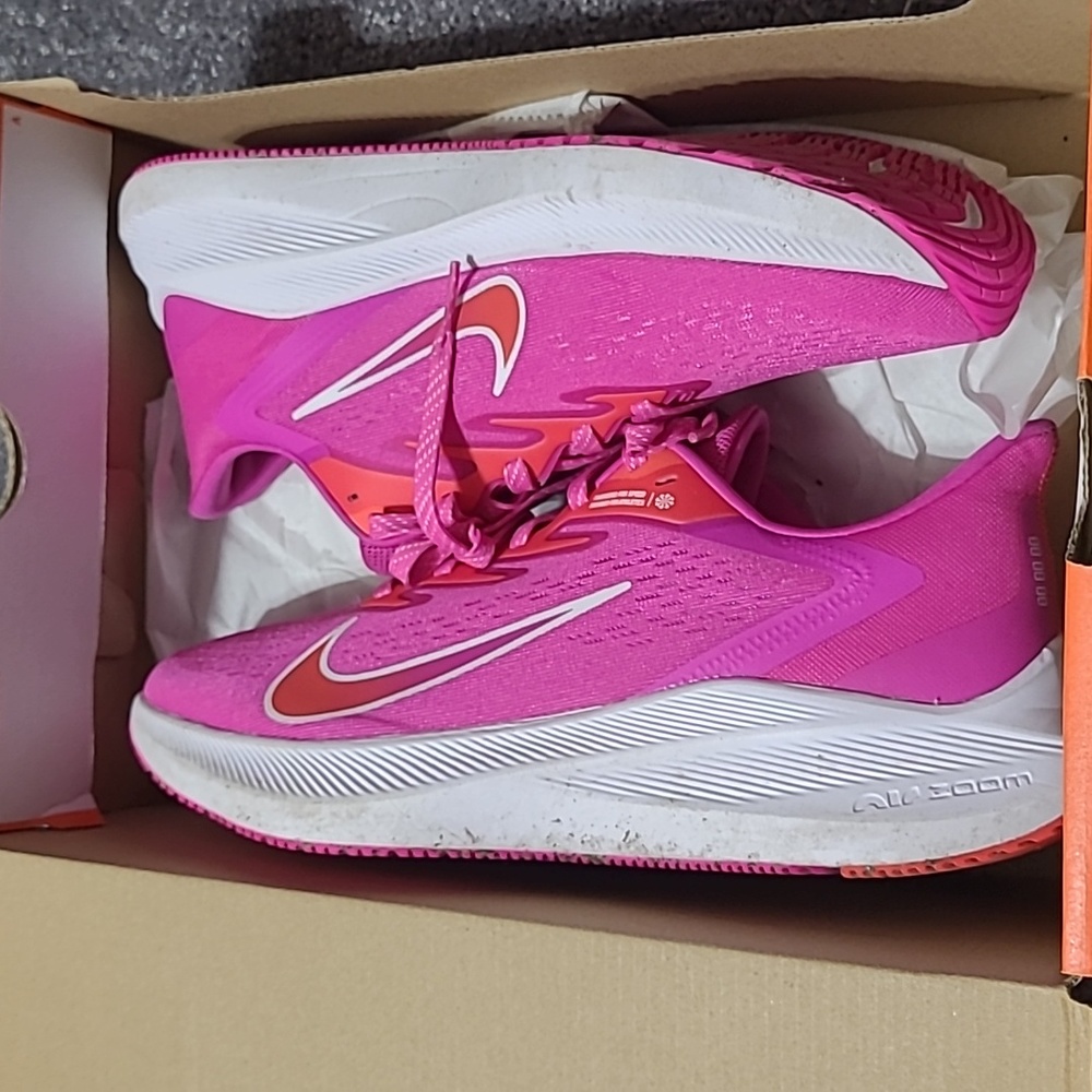 Womens Nike Zoom Winflo7
